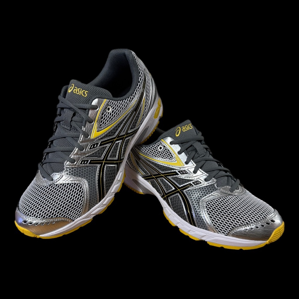 Asics GEL-DS TRAINER 14 Gray and Yellow Men's size 10.5 *NEW*